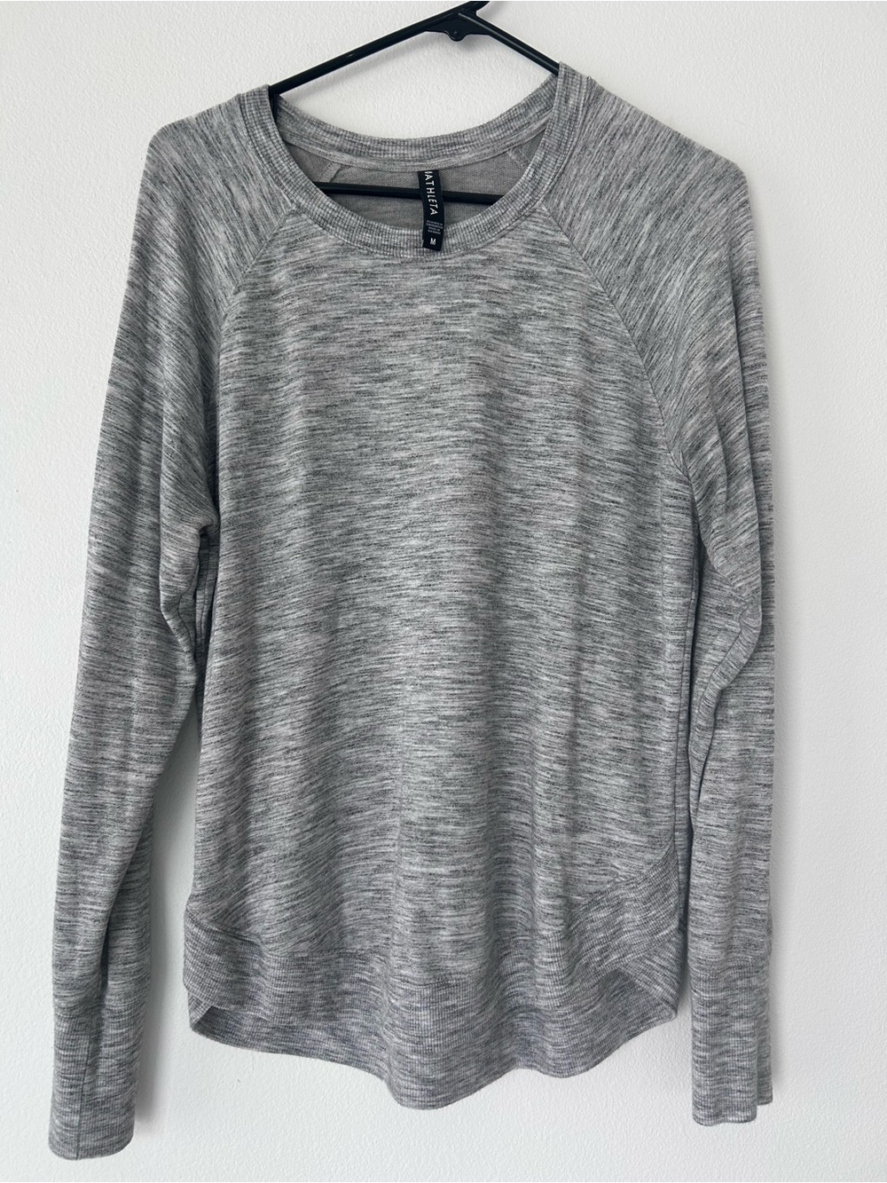 NWOT Athleta Women’s Heather Gray Long-Sleeve Top Size M